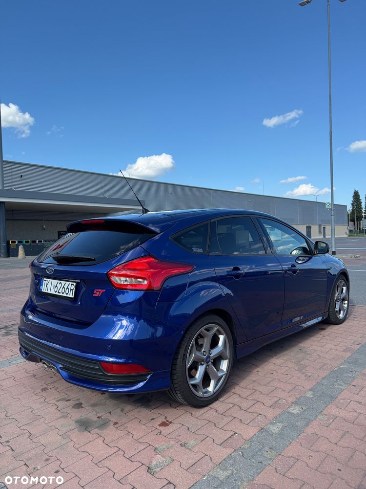 Ford Focus 2.0 TDCi ST - 4