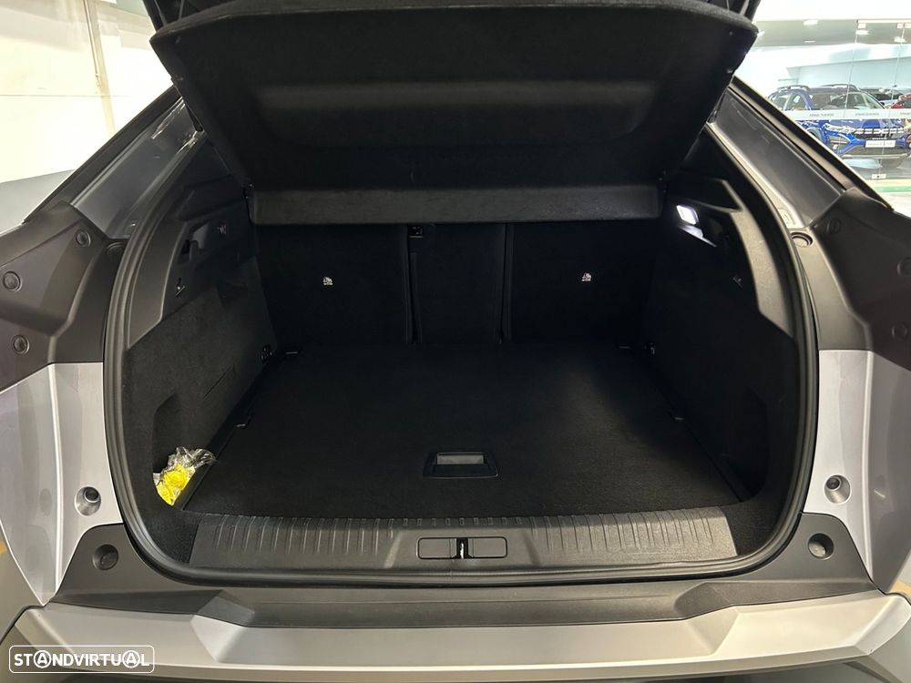 Peugeot 3008 1.2 Hybrid Allure e-DCS6 - 17