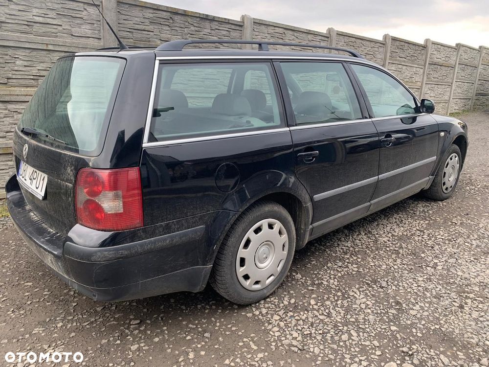 Volkswagen Passat - 4