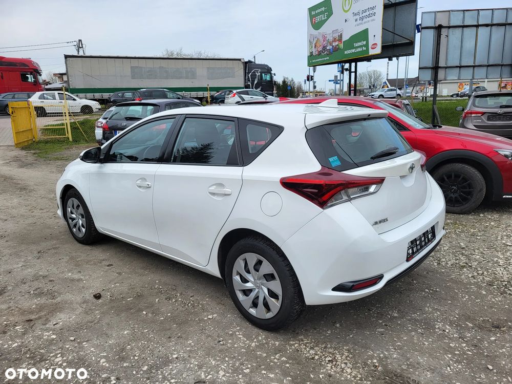 Toyota Auris 1.33 Dual-VVT-i Cool - 6