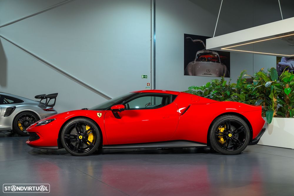 Ferrari 296 GTB - 14