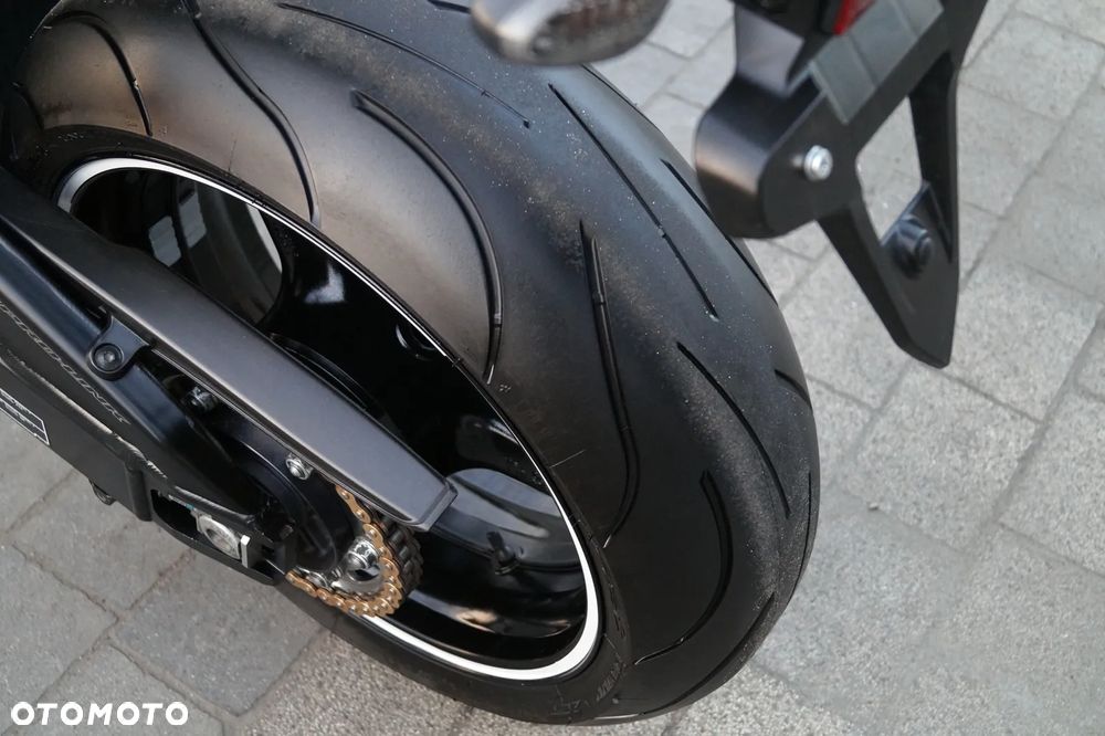 Honda CBR - 13