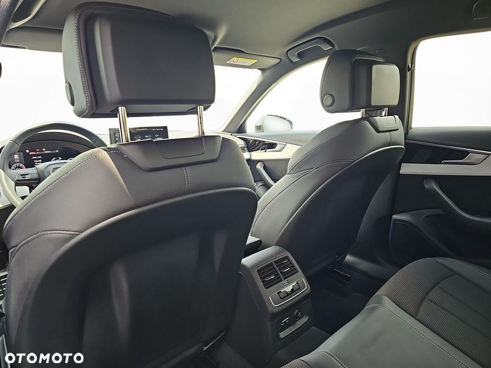 Audi A4 Limousine - 30