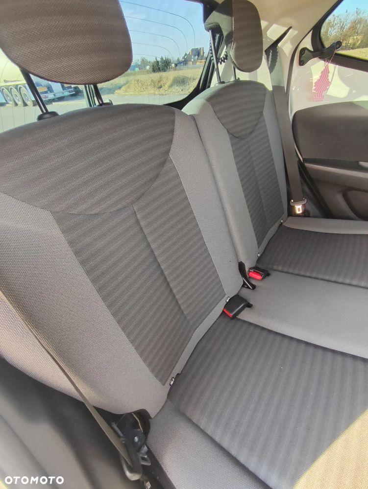 Toyota Aygo x-play - 9