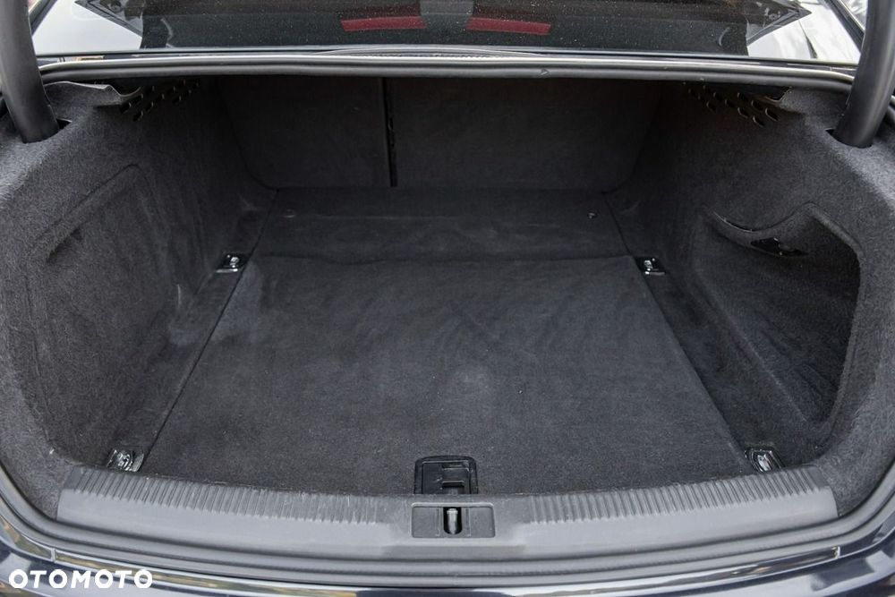 Audi A4 Limousine 2.0 TDI DPF S line Sportpaket (plus) - 26