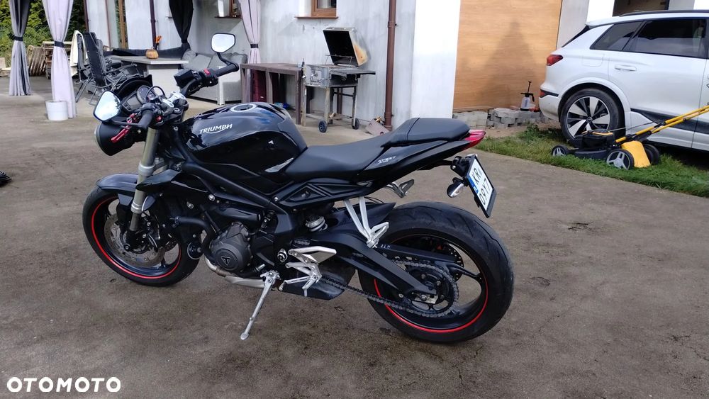 Triumph Street Triple - 2