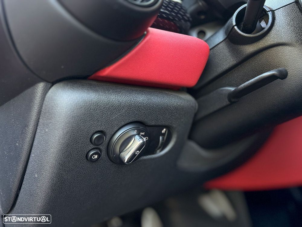 MINI 3 Portas John Cooper Works Auto Desportiva - 28