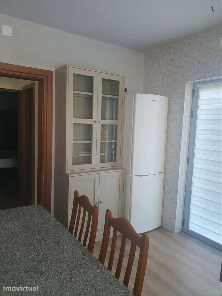 Quarto - localizado em Viseu - Grande imagem: 4/10