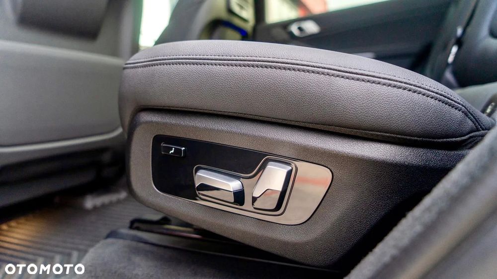 BMW X7 xDrive40i - 26