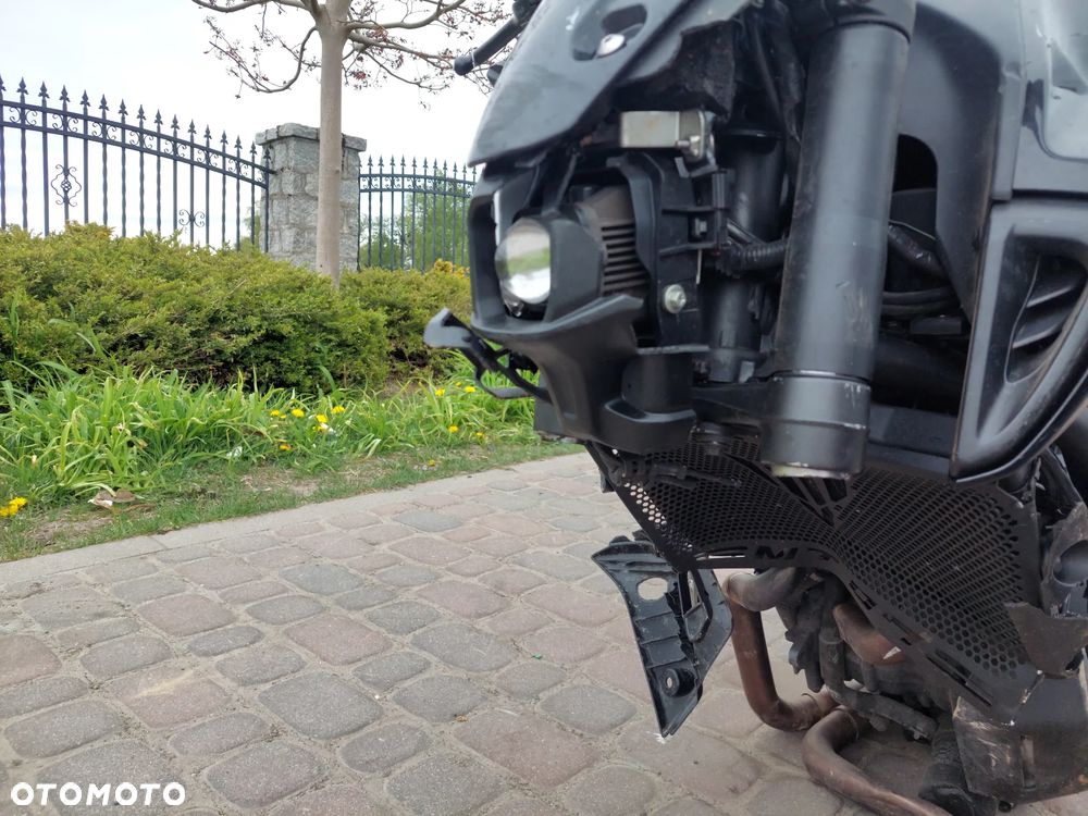 Yamaha MT - 12