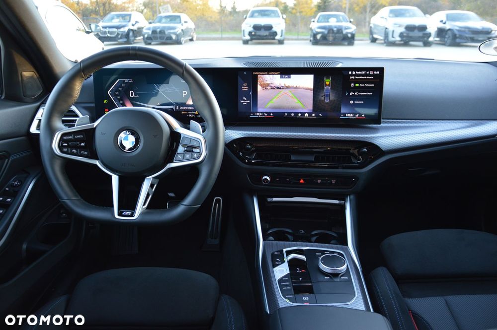 BMW Seria 3 330i xDrive M Sport sport - 12
