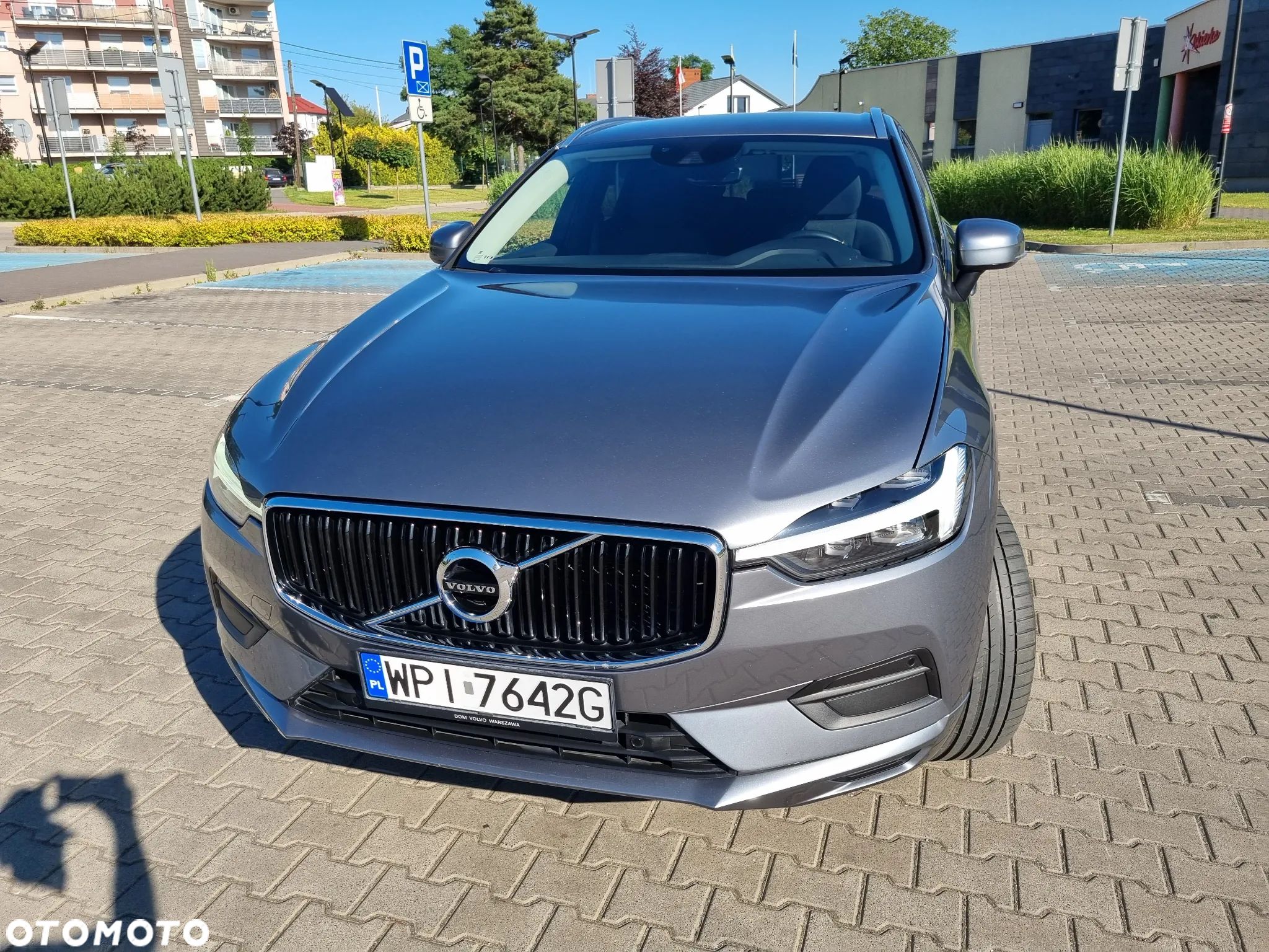 Volvo XC 60 B4 B Momentum - 1
