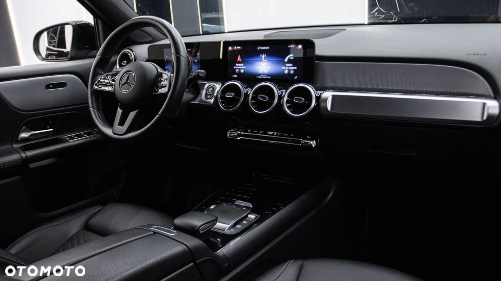 Mercedes-Benz GLB 200 7G-DCT - 17