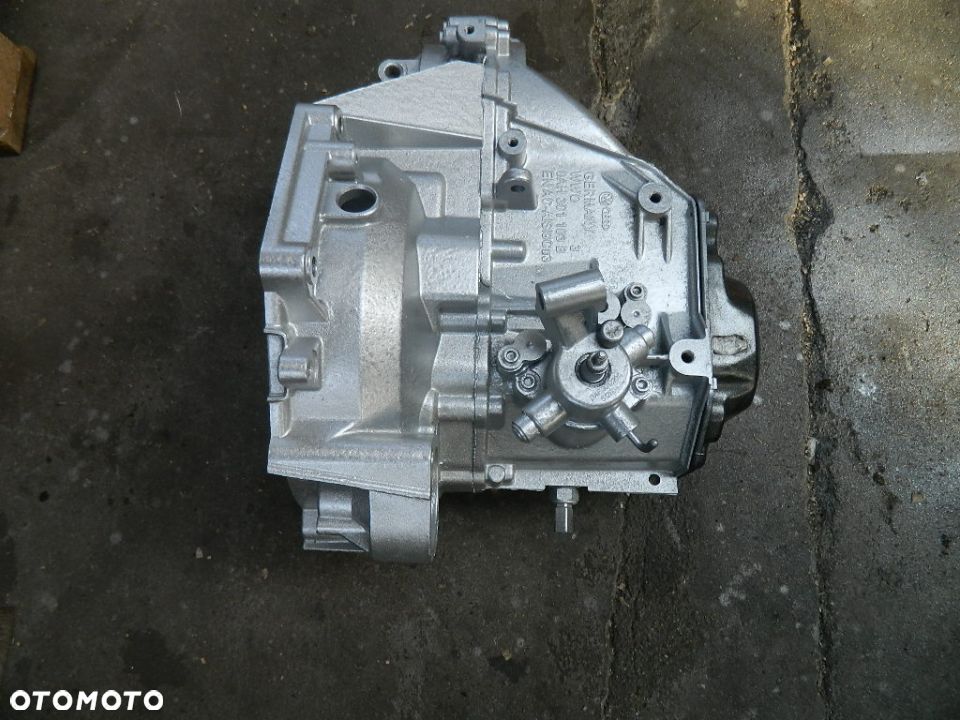 Skrzynia biegów VW CADDY TOURAN 2.0 SDI HFN JJS FZU - 2