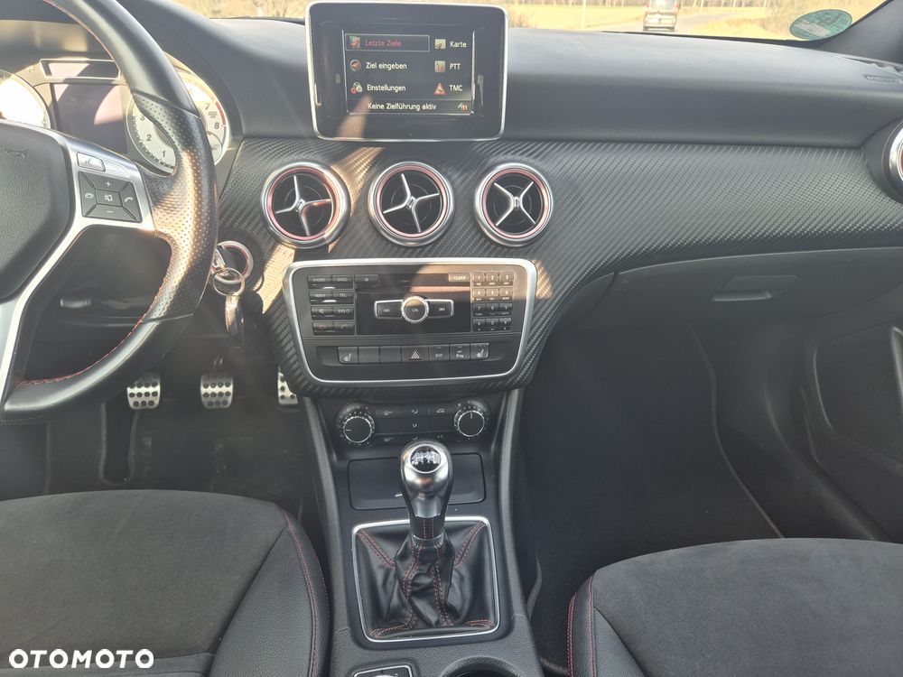 Mercedes-Benz Klasa A 200 (BlueEFFICIENCY) AMG Sport - 11