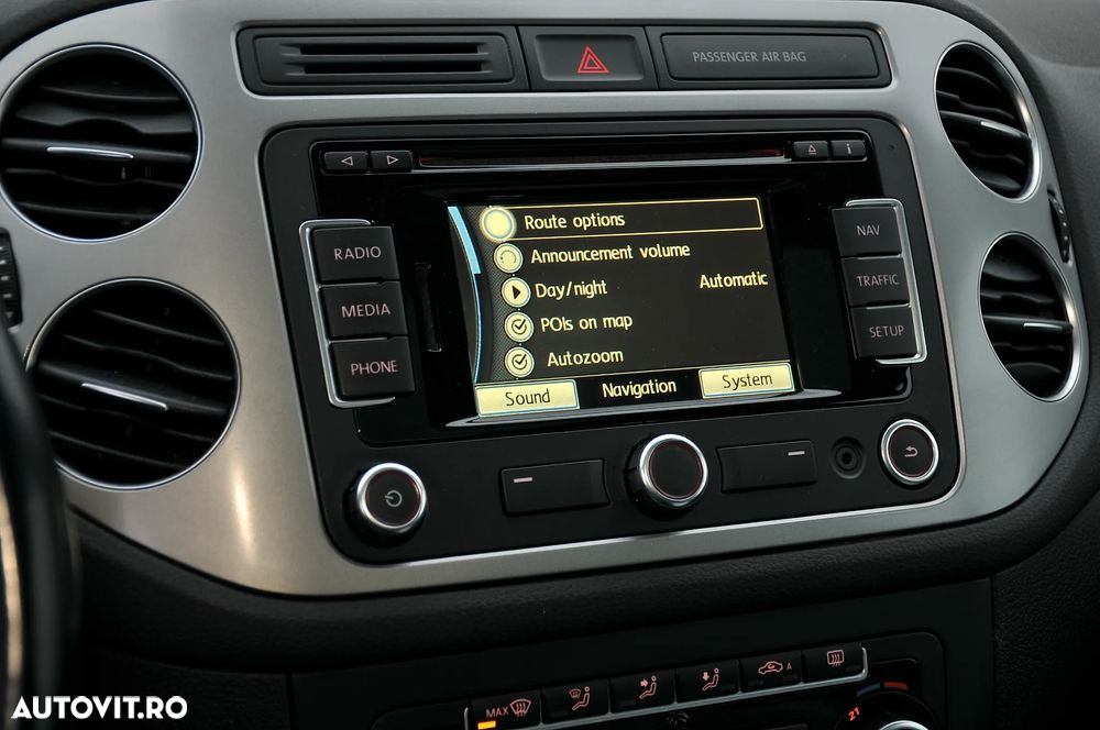 Volkswagen Tiguan 2.0 TDI SCR 4MOTION BlueMotion Technology DSG Lounge Sport & Style - 13