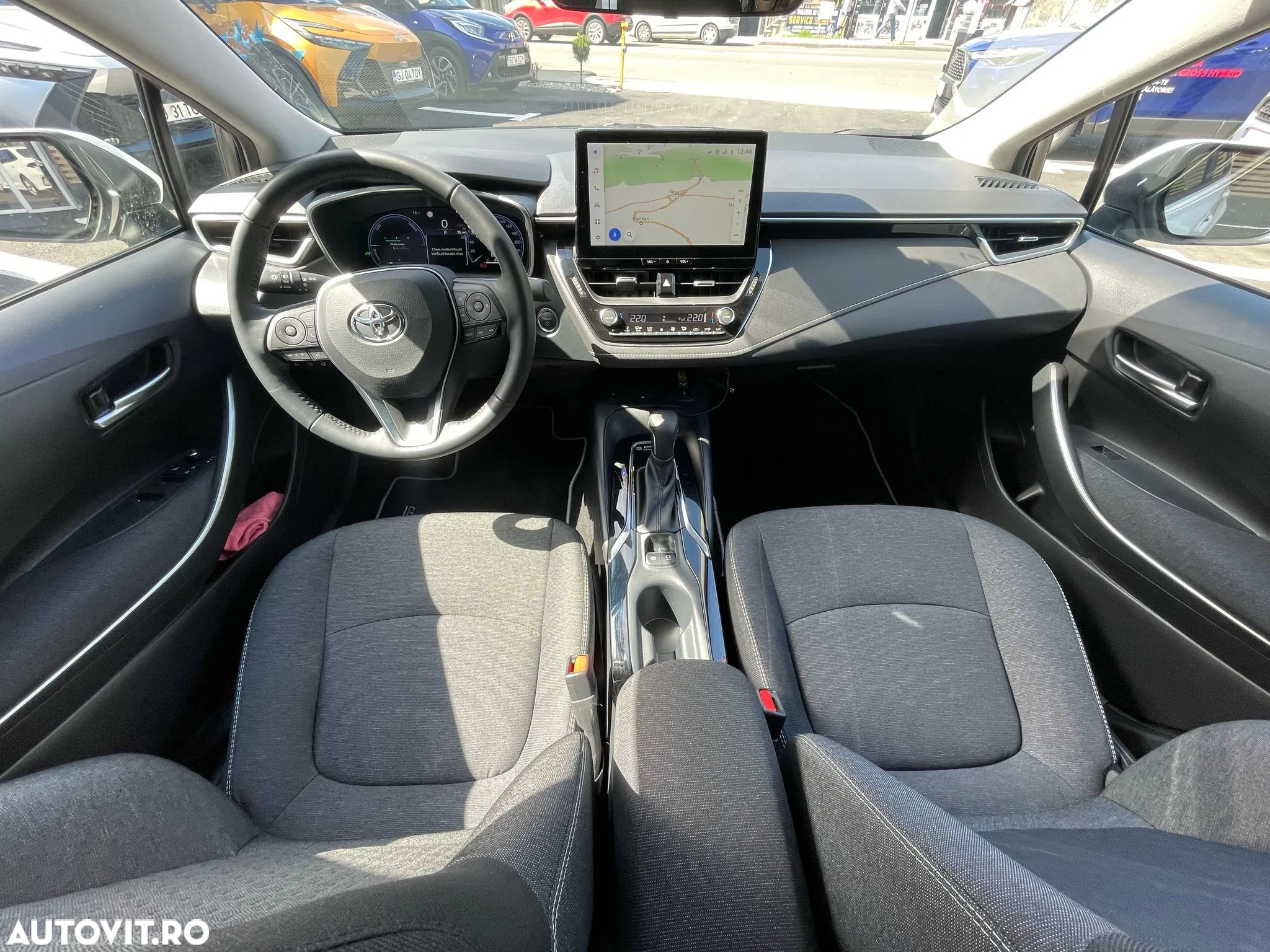 Toyota Corolla Sedan 1.8 HEV Business - 9
