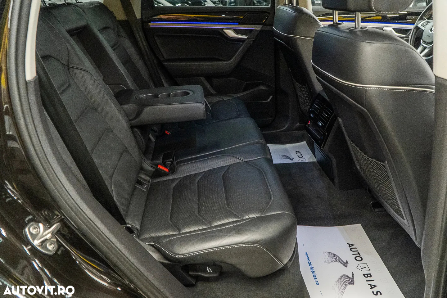 Volkswagen Touareg V6 TDI 4MOTION Elegance - 9