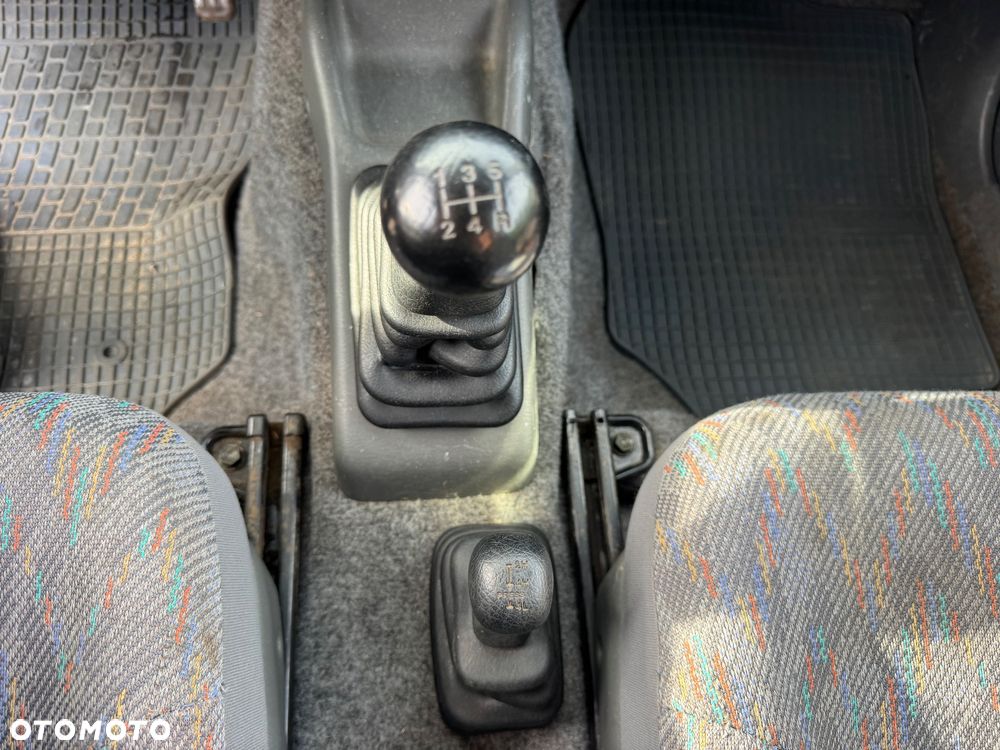 Suzuki Jimny - 12