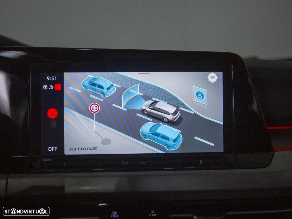 VW Golf Variant 2.0 TDi Life - 24