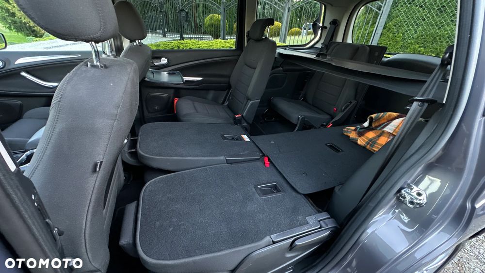 Ford S-Max - 37