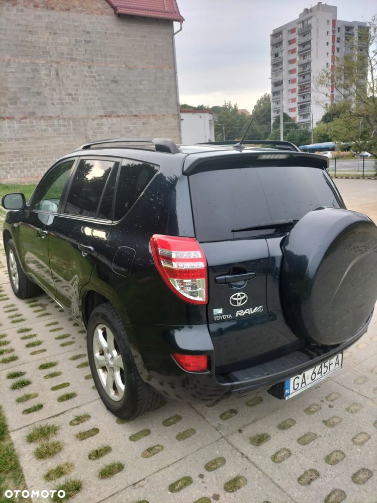 Toyota RAV4 - 2