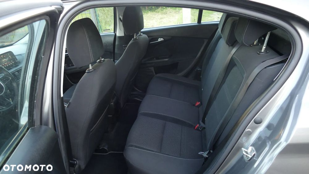Fiat Tipo 1.4 16v Lounge EU6d - 8
