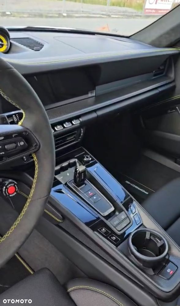 Porsche 911 Carrera Turbo S - 13