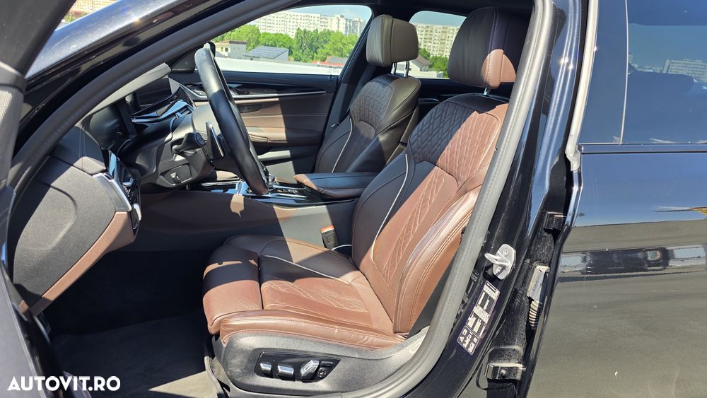 BMW Seria 5 530d xDrive AT MHEV - 8