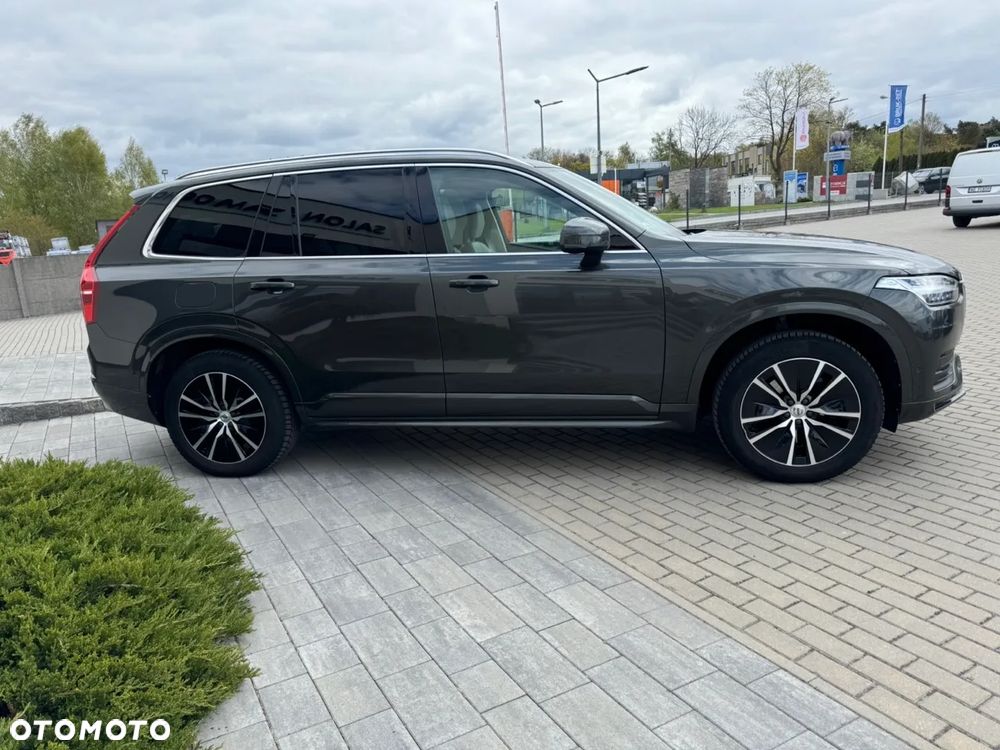 Volvo XC 90 B5 D AWD Momentum Pro - 4
