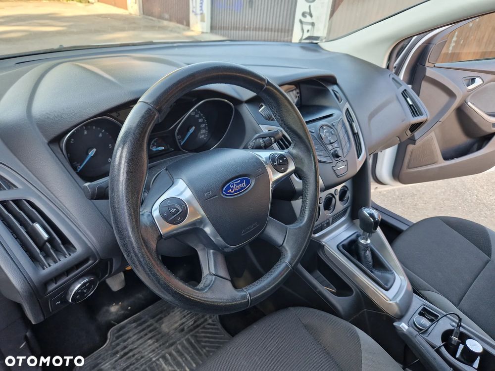 Ford Focus - 17
