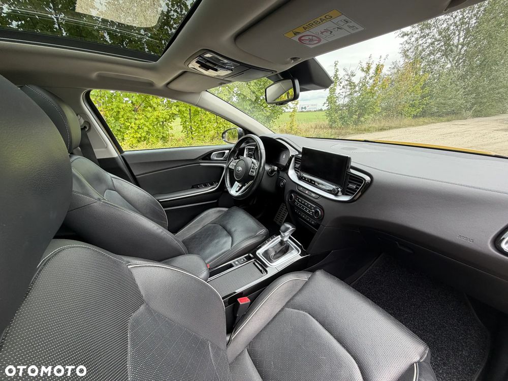 Kia XCeed 1.6 CRDi SCR L Business Line DCT - 12