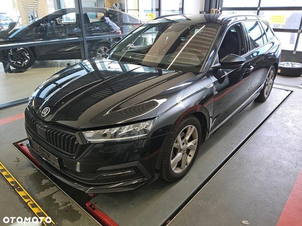 Skoda Octavia 2.0 TDI Sportline DSG - 1