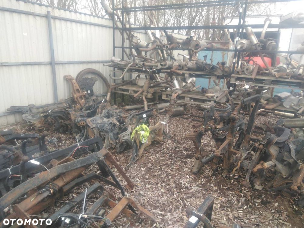 SANKI WÓZEK KOŁYSKA SILNIKA CITROEN C1 I 1.0 12V - 5