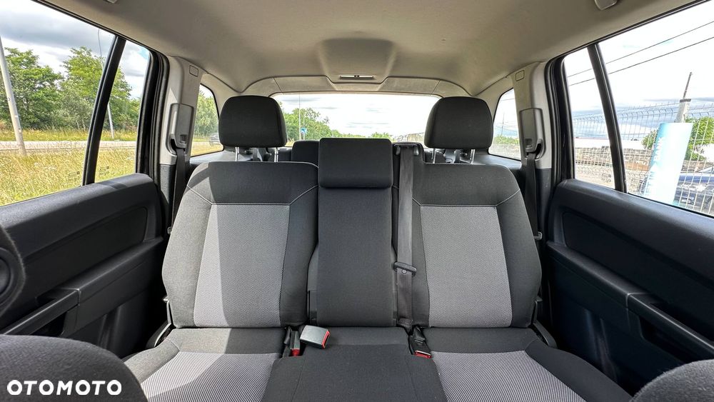 Opel Zafira 1.8 Sport - 26