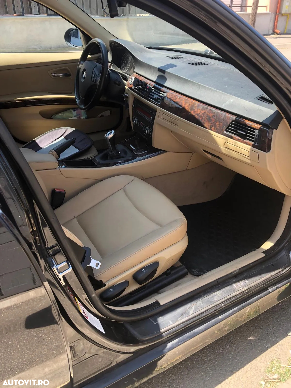 BMW Seria 3 318d - 5