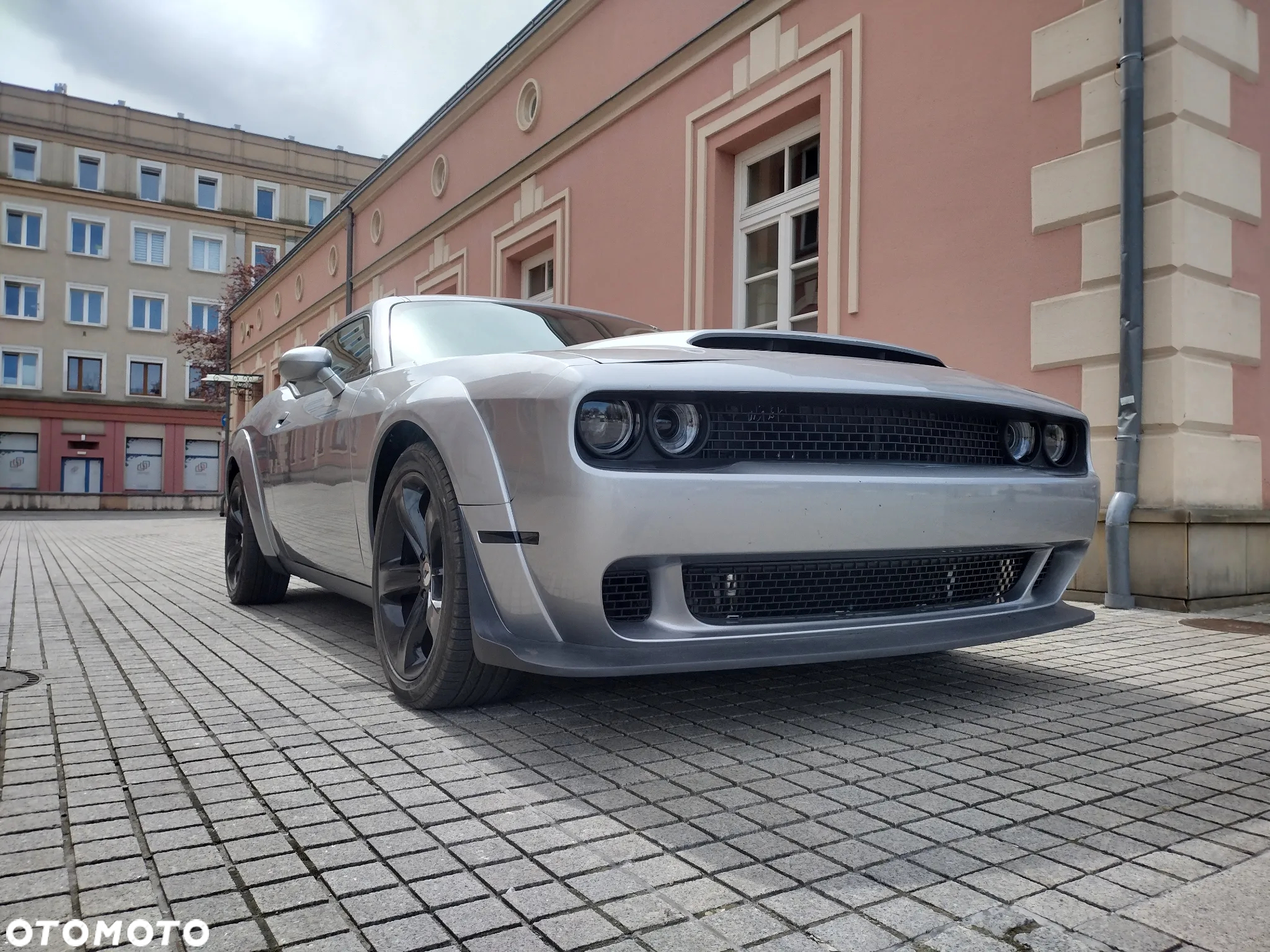Dodge Challenger 5.7 R/T - 2