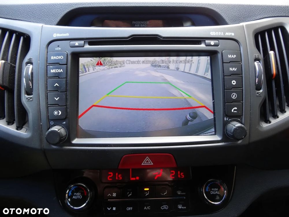 Kia Sportage 2.0 CRDI 4WD Dream-Team Edition - 28