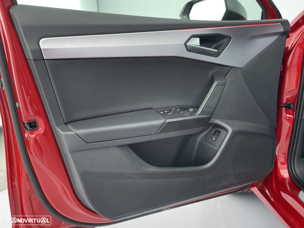 SEAT Leon ST 1.5 eTSI FR DSG - 25
