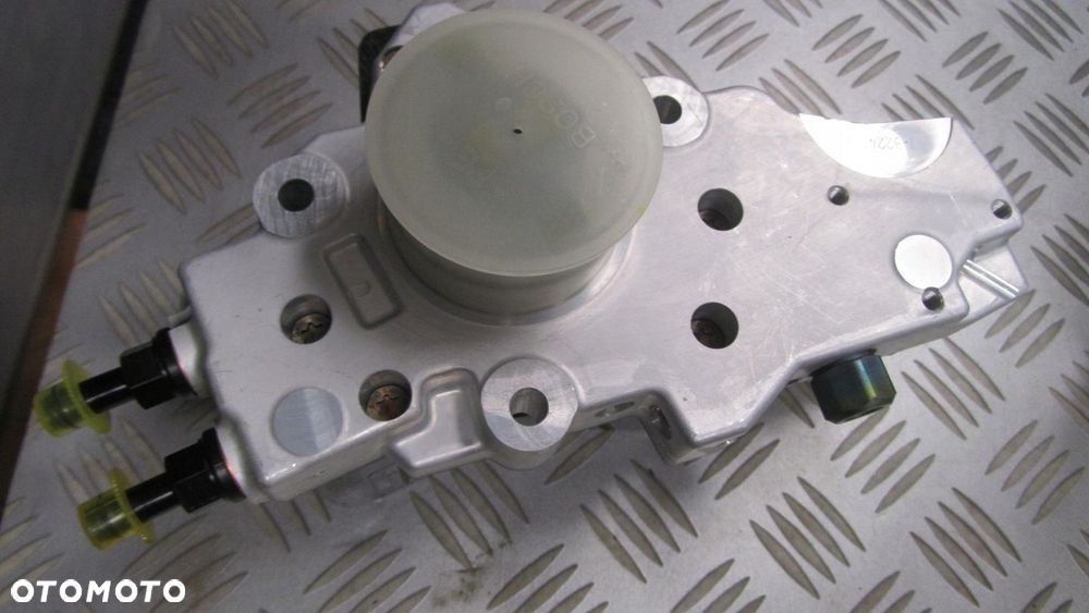 POMPA CISNIENIOWA MERCEDES M646 A6460700301 NOWA - 4