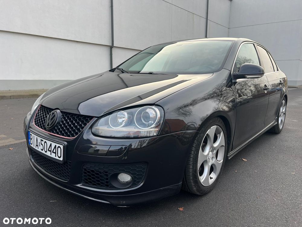 Volkswagen Jetta 2.0 Turbo FSI Sportline - 1