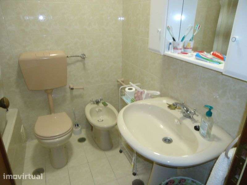 Apartamento abrange todo o primeiro piso - Grande imagem: 4/12