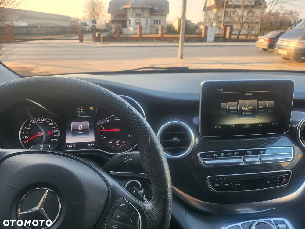 Mercedes-Benz Klasa V 250 (BlueTEC) d Avantgarde 7G-Tronic (d³ugi) - 7