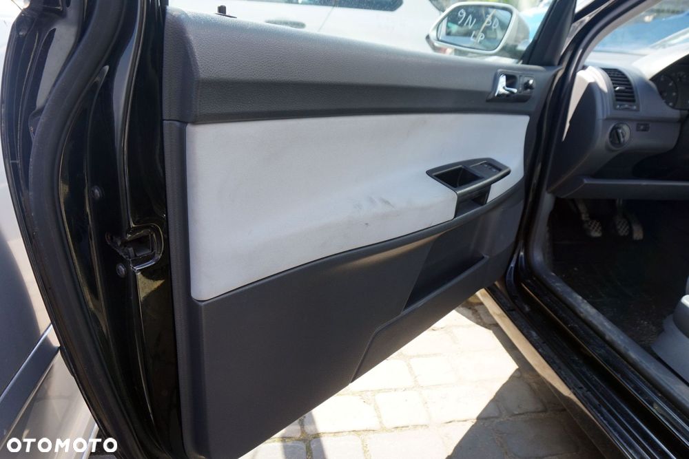 DRZWI PRZEDNIE LEWE POLO IV 9N LIFT 3D HB L041  CZARNY VOLKSWAGEN 2004-2009 - 9