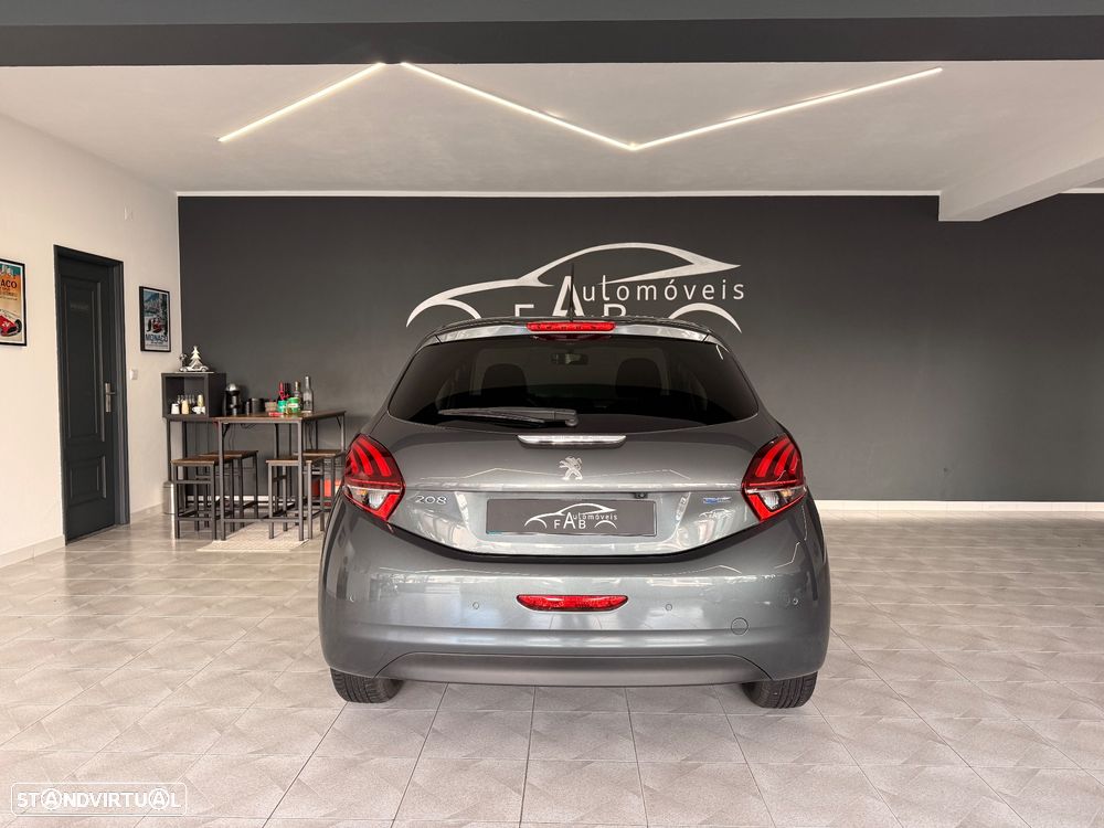 Peugeot 208 1.2 PureTech Style - 6
