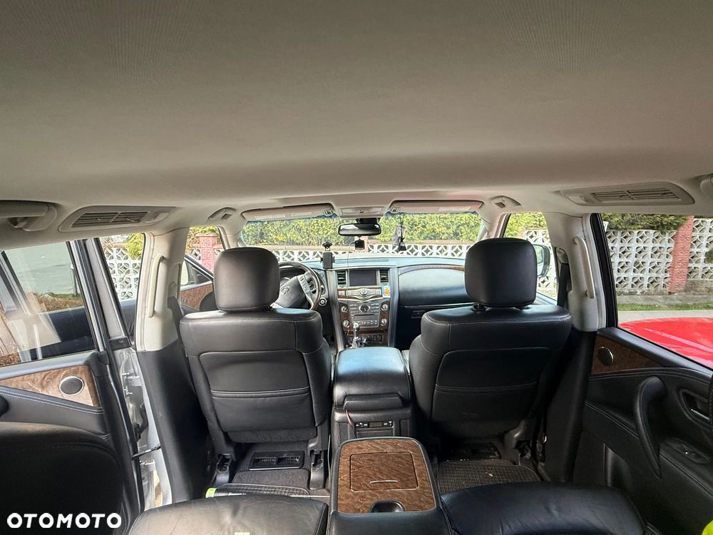 Infiniti QX80 - 5