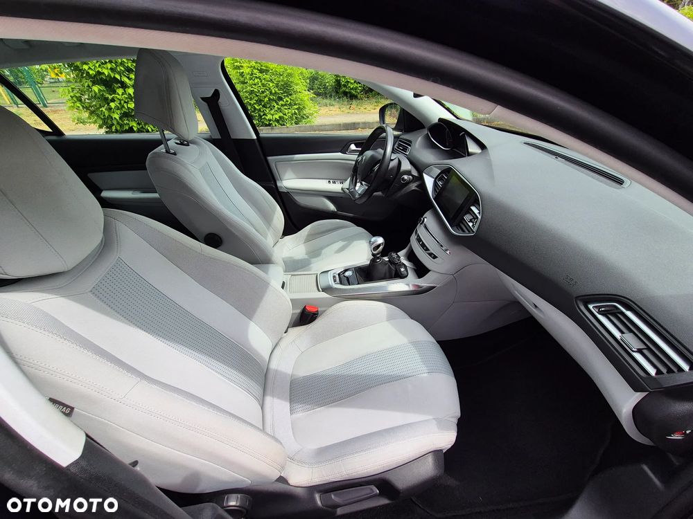 Peugeot 308 - 15