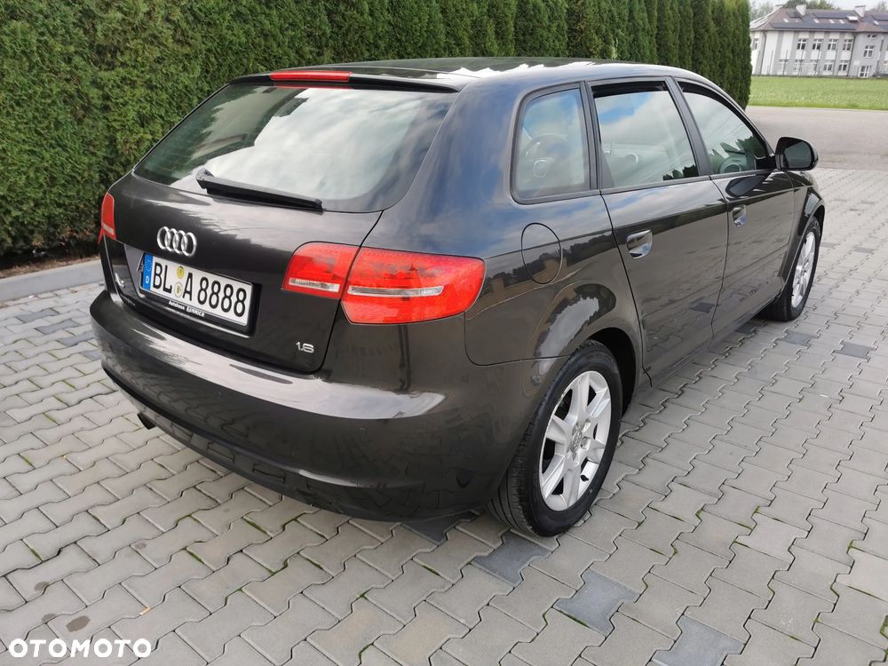 Audi A3 Sportback - 6