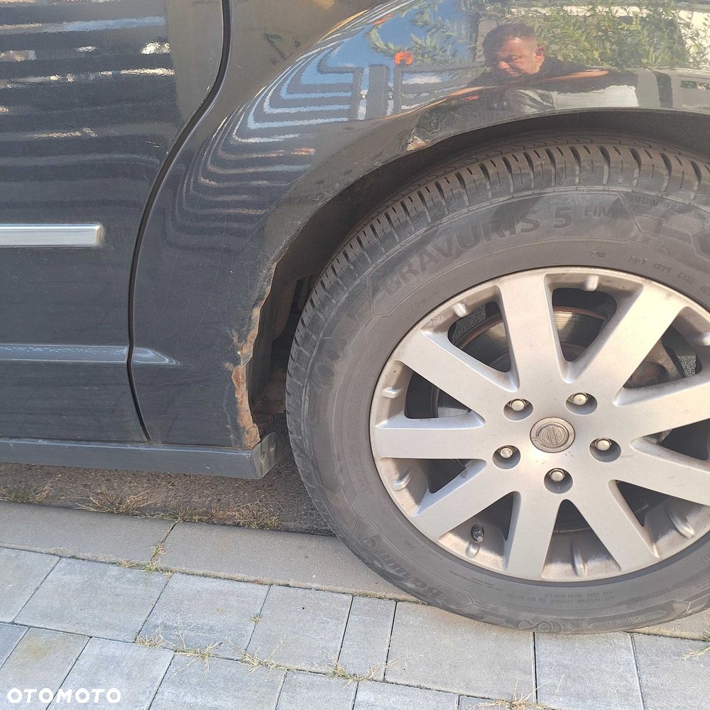 Chrysler Grand Voyager - 8
