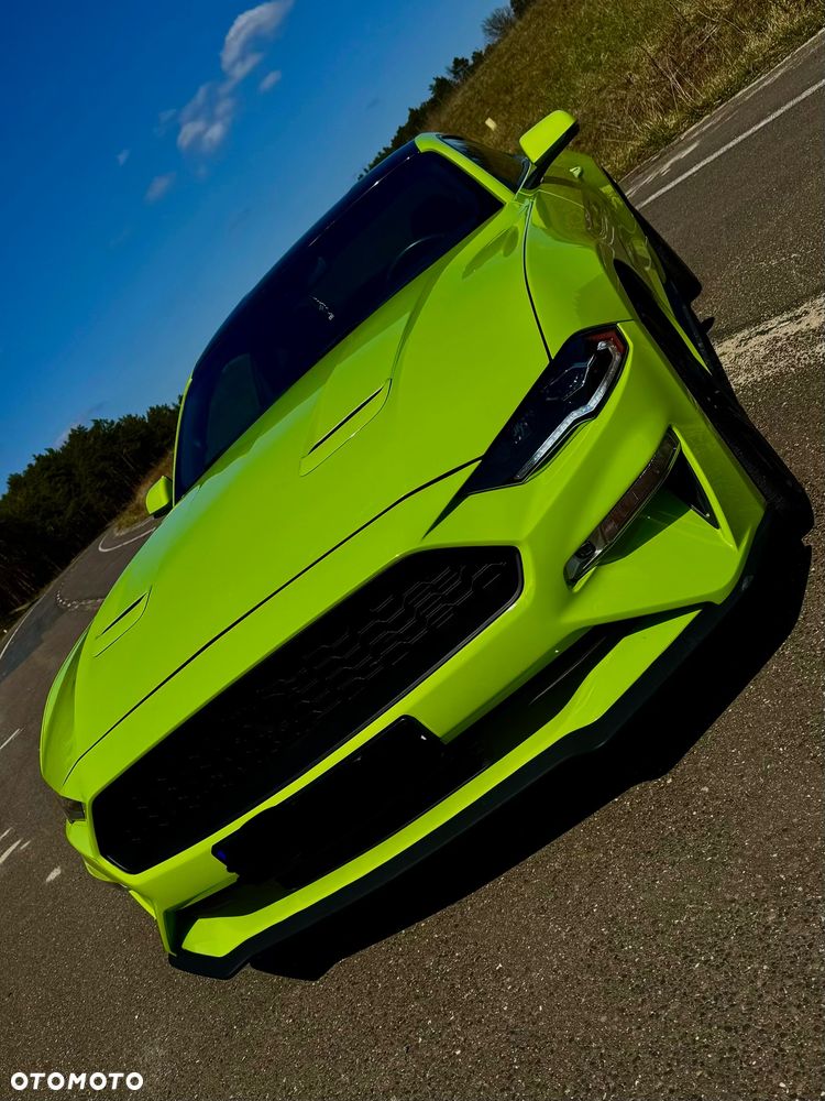 Ford Mustang - 3